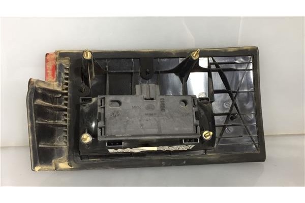 Recambio de piloto interior izquierdo para seat toledo (1l) 1.8 i referencia OEM IAM 1L0945093M  