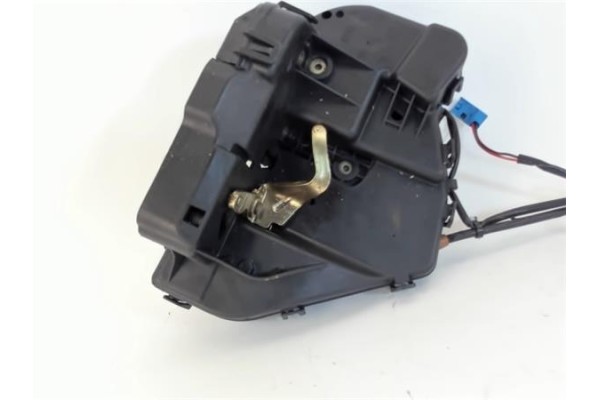 Recambio de cerradura puerta trasero izquierda para mercedes-benz clase c (bm 203) berlina 3.2 320 (203.064) referencia OEM IAM 