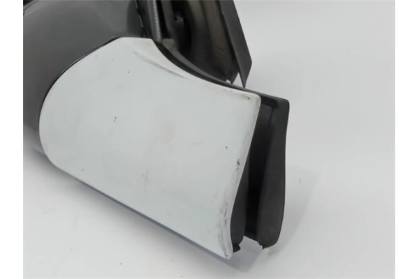 Recambio de retrovisor derecho para opel vectra b berlina referencia OEM IAM 6428016  