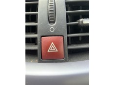 Recambio de rejilla entrada de aire para peugeot 207 cc cabrio-coupé 1.6 básico referencia OEM IAM 8265V0  