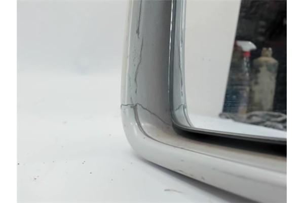 Recambio de retrovisor izquierdo para opel corsa a referencia OEM IAM 90442455  