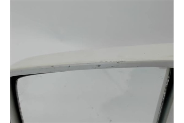 Recambio de retrovisor izquierdo para opel corsa a referencia OEM IAM 90442455  