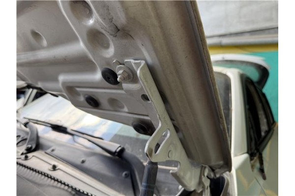 Recambio de bisagra capo izquierda para bmw serie 1 berlina 5p (f20) 2.0 116d referencia OEM IAM 41617286343  