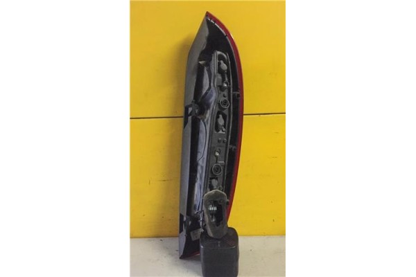 Recambio de piloto trasero izquierdo para opel corsa c 1.0 club referencia OEM IAM GM09114336  