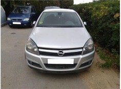 opel astra h berlina del año 2005
