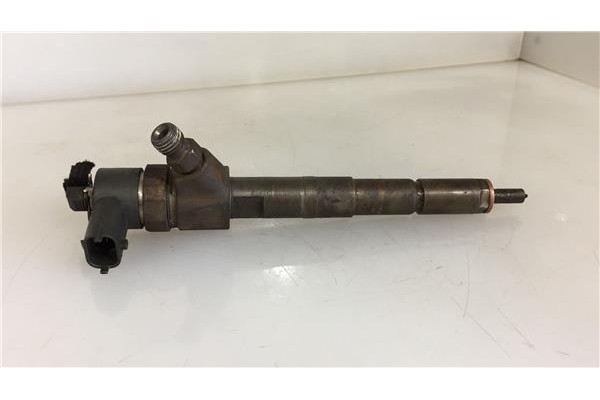 Recambio de inyector para alfa romeo 156 (116) 1.9 jtd 16v distinctive referencia OEM IAM 0445110111 2111204048227 