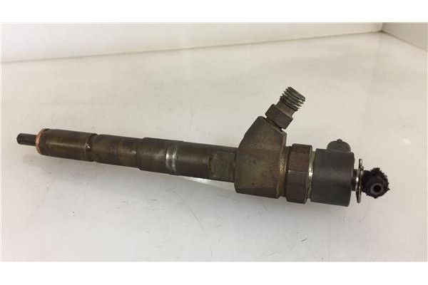Recambio de inyector para alfa romeo 156 (116) 1.9 jtd 16v distinctive referencia OEM IAM 0445110111 2111204048227 