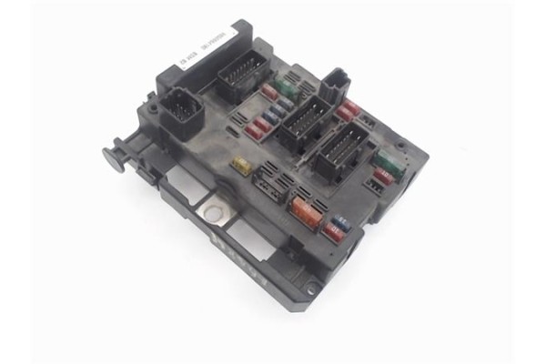 Recambio de caja fusibles/rele para peugeot 307 break / sw (s1) 2.0 hdi 90 referencia OEM IAM 9650664180  