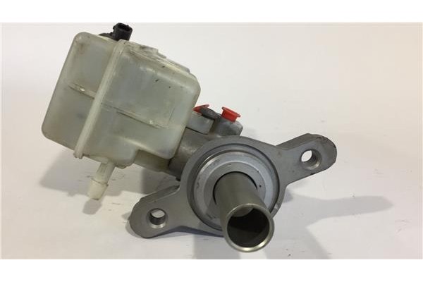 Recambio de bomba freno para dacia dokker 1.5 ambiance referencia OEM IAM 0733U  