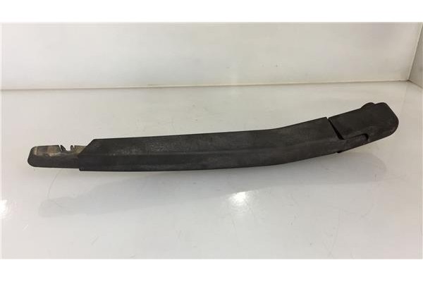 Recambio de brazo limpiaparabrisas trasero para fiat iii evo punto (199) 1.4 dynamic referencia OEM IAM 80015317 55701469 