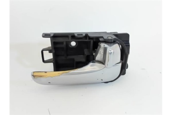 Recambio de manilla int. puerta delantero derecha para nissan almera (n16/e) 2.2 di referencia OEM IAM 80670BN800  