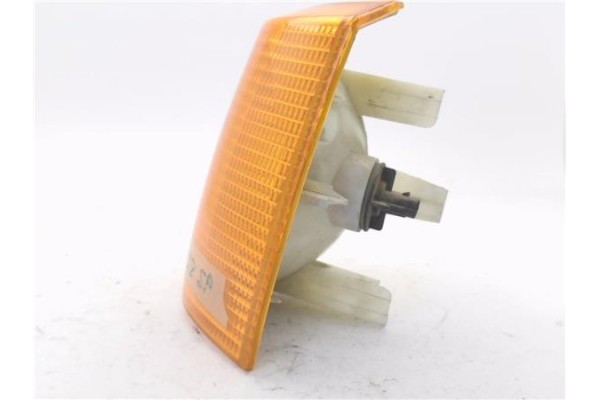 Recambio de intermitente delantero izquierdo para land rover range rover (lp) 2.5 dse (100kw) referencia OEM IAM 88203198  