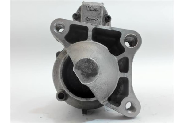 Recambio de motor arranque para renault clio ii fase ii 1.3 referencia OEM IAM 8200266777A D7E17 
