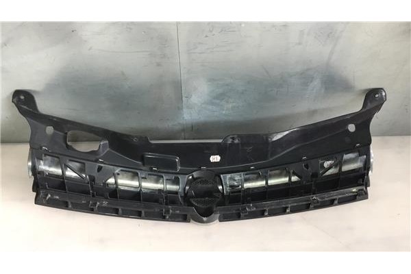 Recambio de rejilla capo para opel astra h berlina 1.7 cdti referencia OEM IAM 13241967 13241961 1320358 , OPEL | 6320114 , OPEL