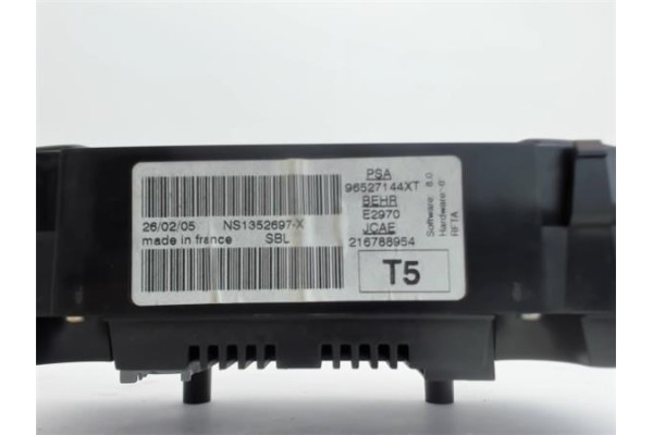 Recambio de mandos climatizador para peugeot 307 break / sw (s1) 1.6 hdi 110 referencia OEM IAM NS1352697X  