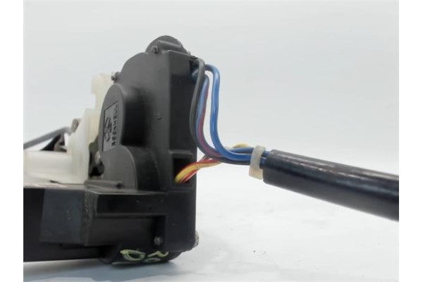 Recambio de cierre electromagnetico delantero izquierdo para rover 45 sedán (rt) 1.4 referencia OEM IAM FQJ102060  