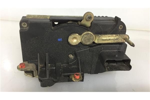 Recambio de cierre electromagnetico delantero derecho para peugeot expert furgón (222) 2.0 hdi referencia OEM IAM 9136K2  