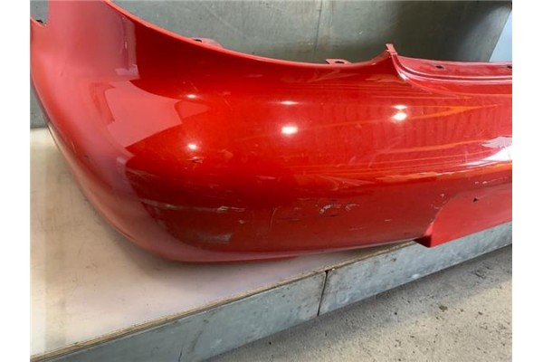 Recambio de paragolpes trasero para hyundai lantra berlina (rd) 1.6 i referencia OEM IAM 8661029520 866102 