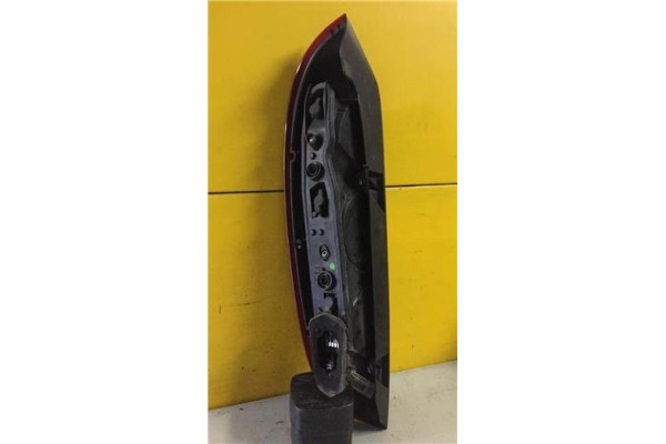 Recambio de piloto trasero derecho para opel corsa c 1.0 club referencia OEM IAM GM09114337  