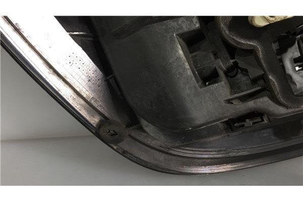 Recambio de piloto trasero derecho para opel astra h berlina 1.7 cdti referencia OEM IAM 24451837 00865302 