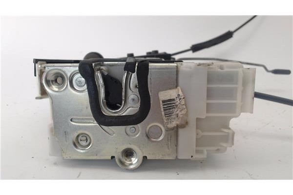 Recambio de cierre electromagnetico delantero derecho para mercedes-benz clase a (bm 169) 1.5 a 150 (169.031) referencia OEM IAM