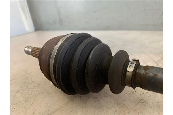 Recambio de palier delantero izquierdo para renault kangoo i (f/kc0) d 65 1.9 (kc0e, kc02, kc0j, kc0n) referencia OEM IAM 770011