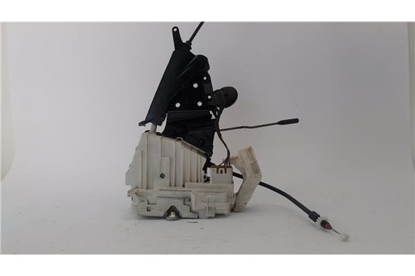 Recambio de cierre electromagnetico trasero izquierdo para mercedes-benz clase a (bm 169) 1.5 a 150 (169.031) referencia OEM IAM