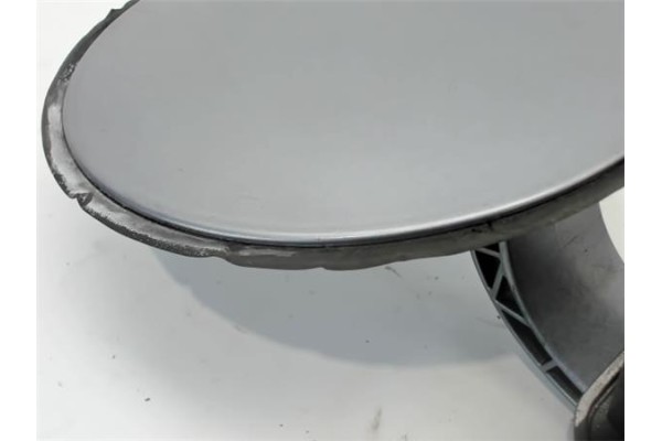 Recambio de tapa exterior combustible para opel astra h berlina 1.7 cdti referencia OEM IAM 13111597 13111596 