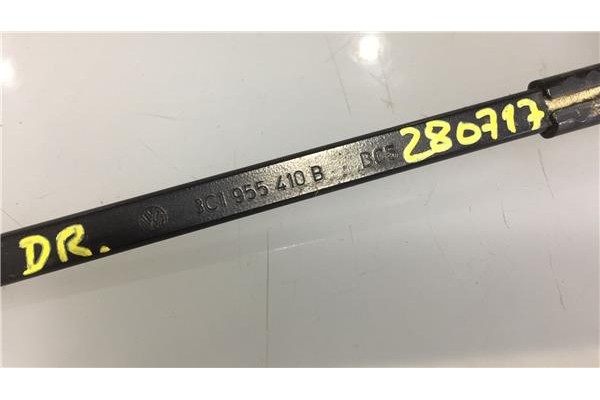 Recambio de brazo limpiaparabrisas delantero derecho para volkswagen passat berlina (3c2) 2.0 tdi 16v referencia OEM IAM 3C19554