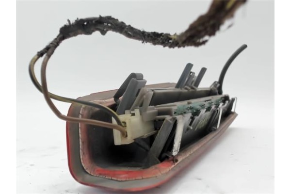 Recambio de luz central de freno para opel astra h berlina 1.7 cdti referencia OEM IAM 1222764  