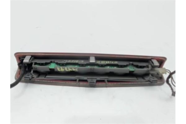 Recambio de luz central de freno para opel astra h berlina 1.7 cdti referencia OEM IAM 1222764  
