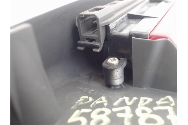 Recambio de luz central de freno para fiat ii panda (169) 1.2 referencia OEM IAM 735388525  