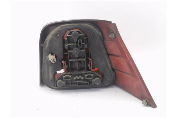Recambio de piloto trasero izquierdo para volkswagen golf iv berlina (1j1) 1.9 advance referencia OEM IAM 1J6945095Q  
