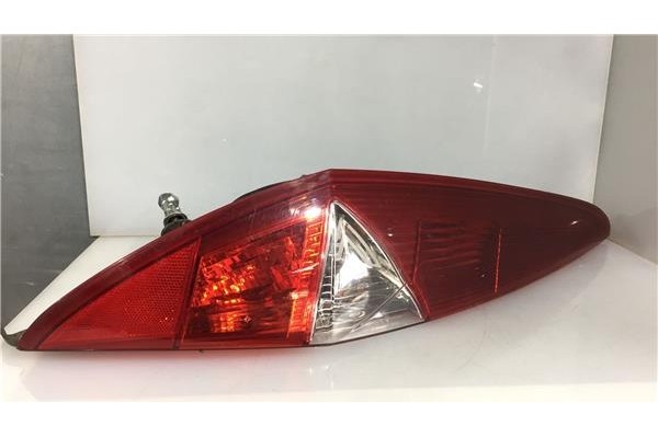 Recambio de piloto trasero izquierdo para fiat ii punto (188) berlina 1.2 60 (188.030, .050, .130, .150, .230, .250) referencia 