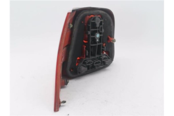 Recambio de piloto trasero derecho para volkswagen golf iv berlina (1j1) 1.9 advance referencia OEM IAM 1J6945096Q  