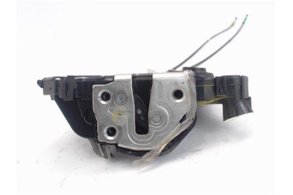 Recambio de cierre electromagnetico delantero derecho para toyota prius (nhw20) híbrido basis referencia OEM IAM 6903047081  