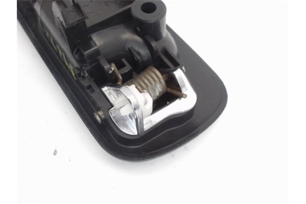 Recambio de manilla int. puerta trasero izquierda para rover 45 sedán (rt) 1.4 referencia OEM IAM FVC102050LPZ  