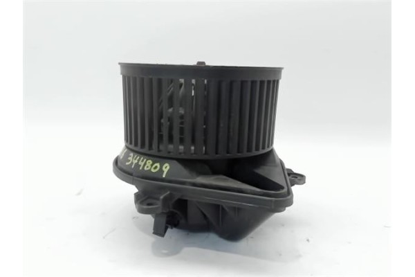 Recambio de motor calefaccion para opel vivaro 1.9 dti referencia OEM IAM 4409448 6MVY83AC 