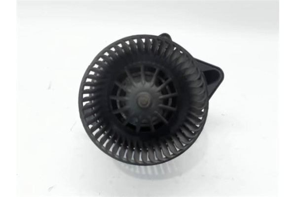 Recambio de motor calefaccion para opel vivaro 1.9 dti referencia OEM IAM 4409448 6MVY83AC 