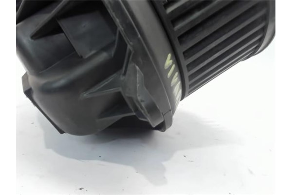 Recambio de motor calefaccion para opel vivaro 1.9 dti referencia OEM IAM 4409448 6MVY83AC 