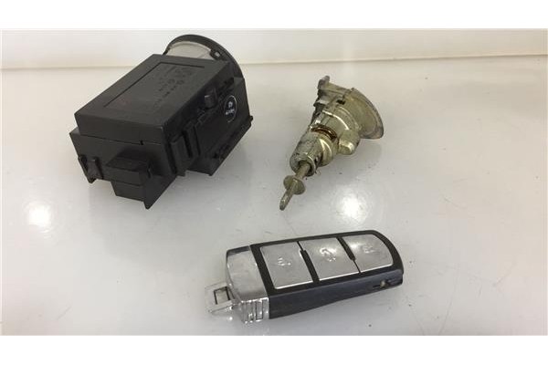 Recambio de llave para volkswagen passat berlina (3c2) 2.0 tdi 16v referencia OEM IAM 3C0905943M 3330 330 