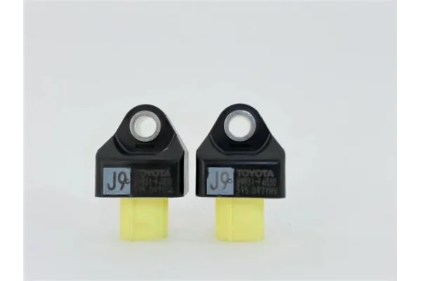 Recambio de sensor airbag lateral delantero izquierdo para toyota c-hr (x10) 2.0 hibrido referencia OEM IAM 89831F4030  