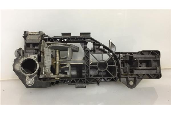Recambio de maneta exterior delantero izquierda para volkswagen passat berlina (3c2) 2.0 tdi 16v referencia OEM IAM 3C0837205GRU