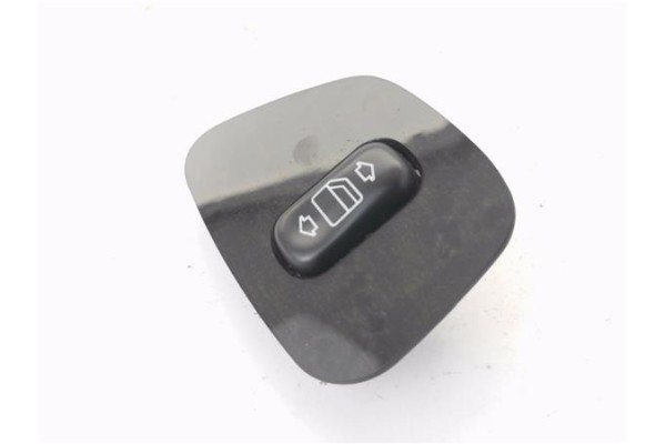 Recambio de mando elevalunas trasero izquierdo para mercedes-benz clase e (bm 210) berlina 2.6 240 (210.062) referencia OEM IAM 