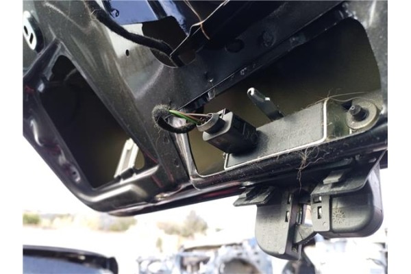 Recambio de cierre electromagnetico porton para seat ibiza berlina (6j5) 1.9 tdi referencia OEM IAM 6J48275059B9  