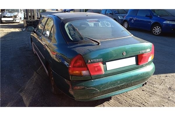 mitsubishi carisma berlina 5 (da0) del año 1998