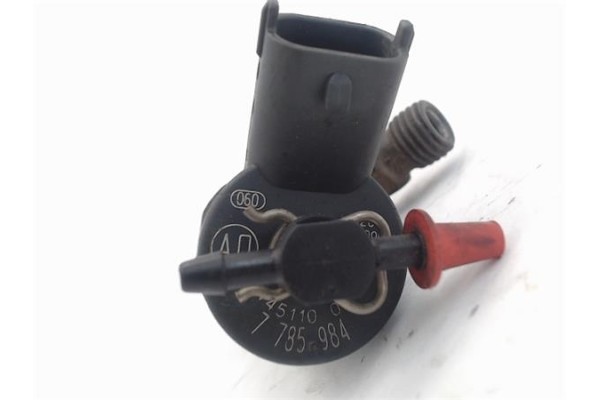 Recambio de inyector para bmw serie 5 berlina (e39) 3.0 530d referencia OEM IAM 7785984 445110047 13537785573 , BMW