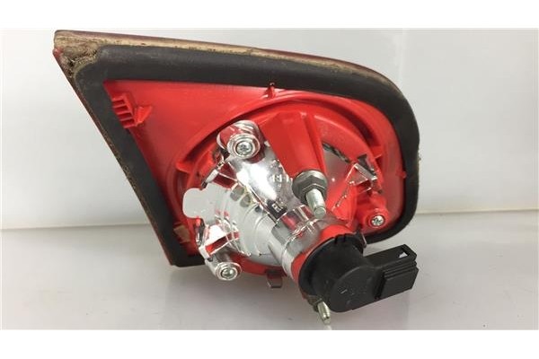 Recambio de piloto interior derecho para volkswagen passat berlina (3c2) 2.0 tdi 16v referencia OEM IAM ZSB3C594504C 27560204 