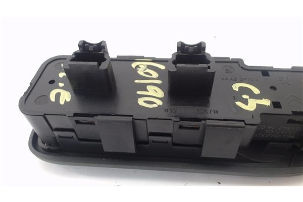 Recambio de mando elevalunas delantero izquierdo para citroen c5 berlina 2.0 hdi referencia OEM IAM 6554Z8 532697045 