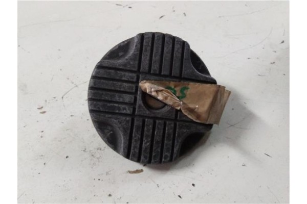 Recambio de tapon combustible para peugeot 205 berlina 1.8 d generation referencia OEM IAM   